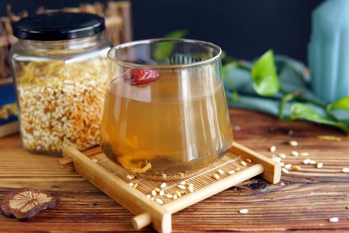 Cách nấu trà gạo gừng thơm ngon, làm ấm cơ thể, chống cảm cúm hiệu quả
