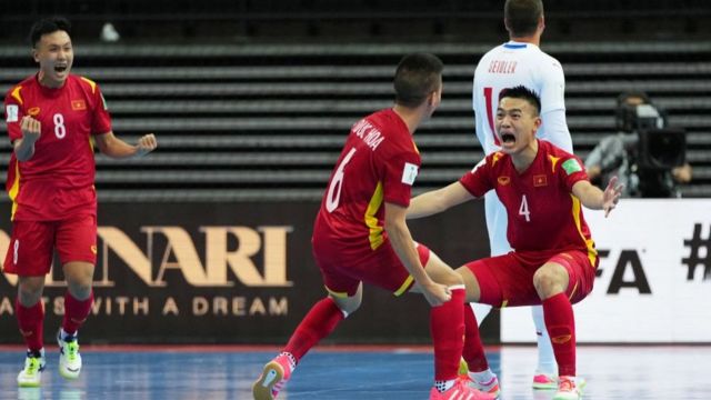 Futsal Việt Nam xuất sắc chia điểm với CH Séc, vỡ òa dành tấm vé vào vòng ⅛