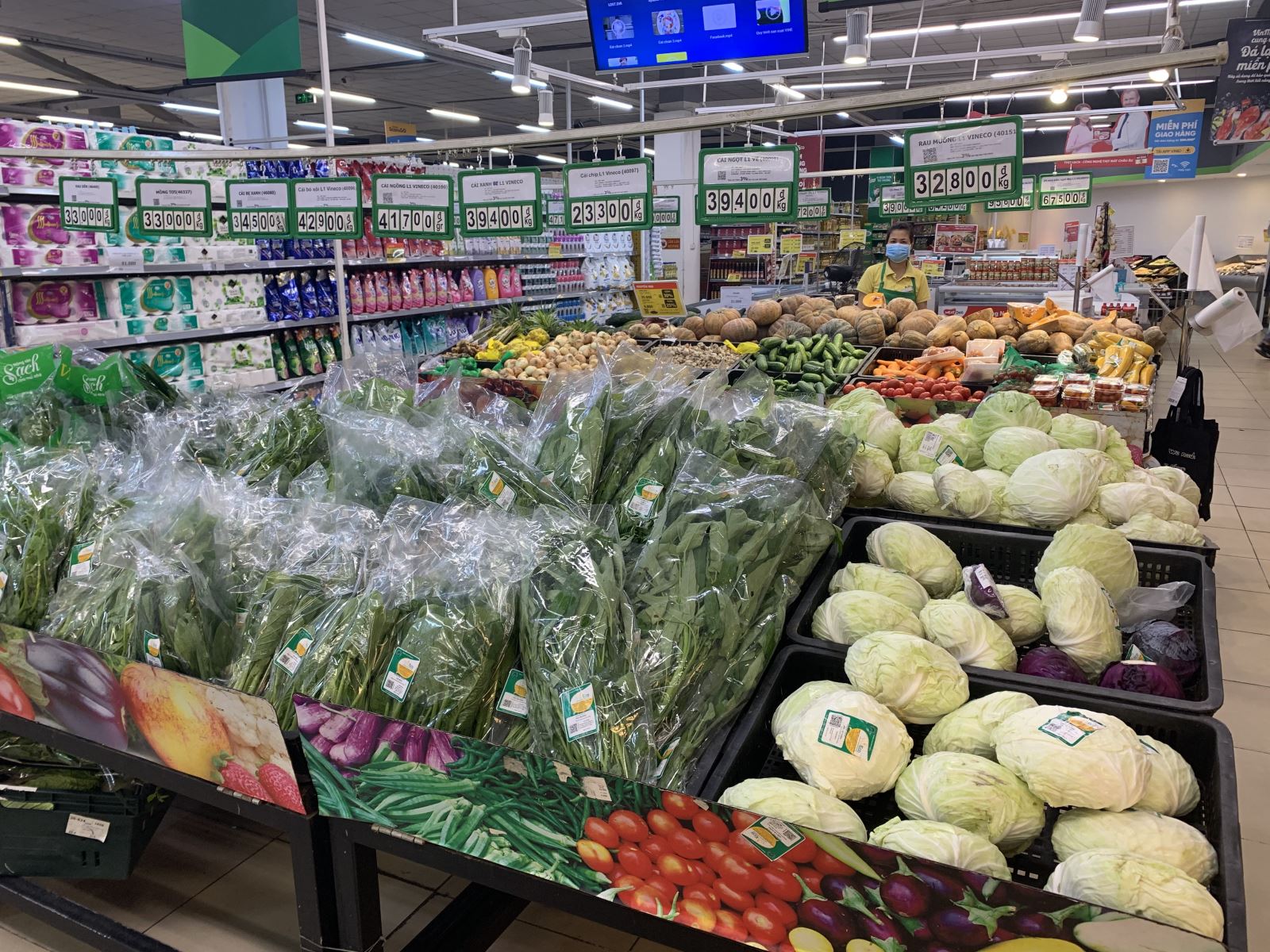 Hà Nội: Nhiều mặt hàng tiêu dùng, thực phẩm tăng giá trong tháng 8