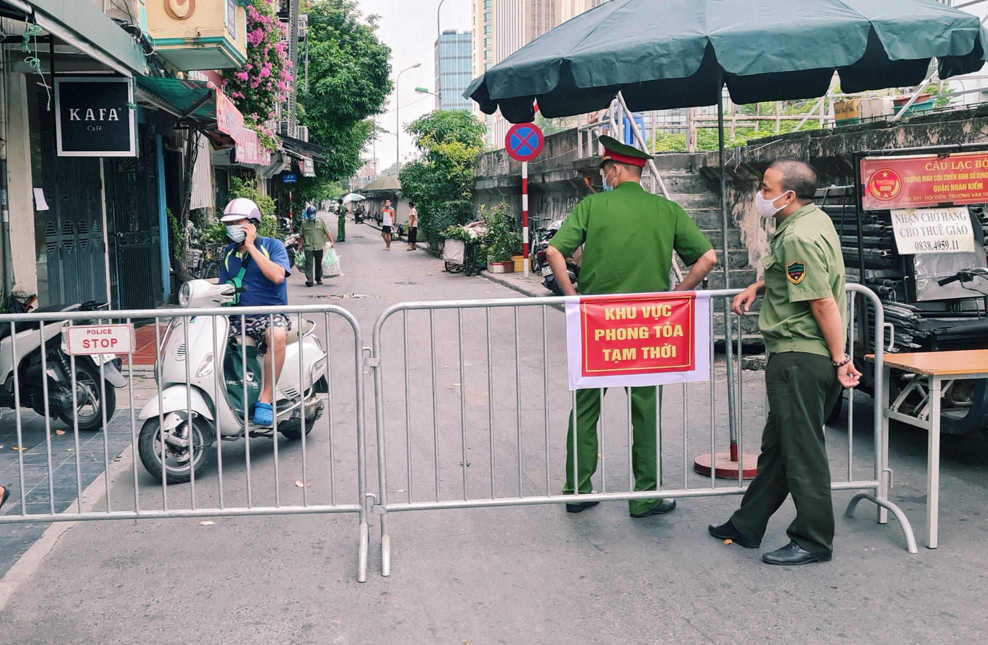 Hà Nội: Sẽ tiếp tục giãn cách xã hội thêm 15 ngày