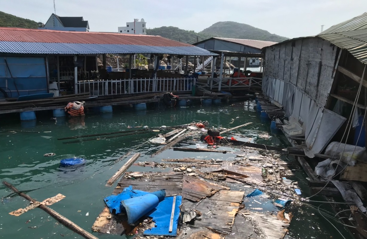 Khánh Hòa: Người nuôi tôm hùm thiệt hại hàng trăm tỷ đồng sau bão số 9 