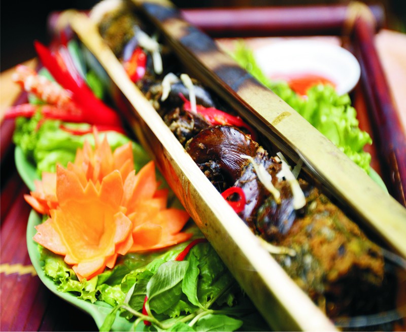 Lươn lam ống tre: Món ăn “độc nhất vô nhị” của đồng bào Thái