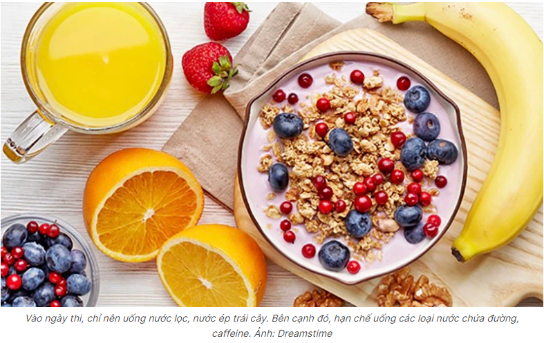 Nên ăn sáng thế nào để tăng cường trí nhớ khi đi thi?