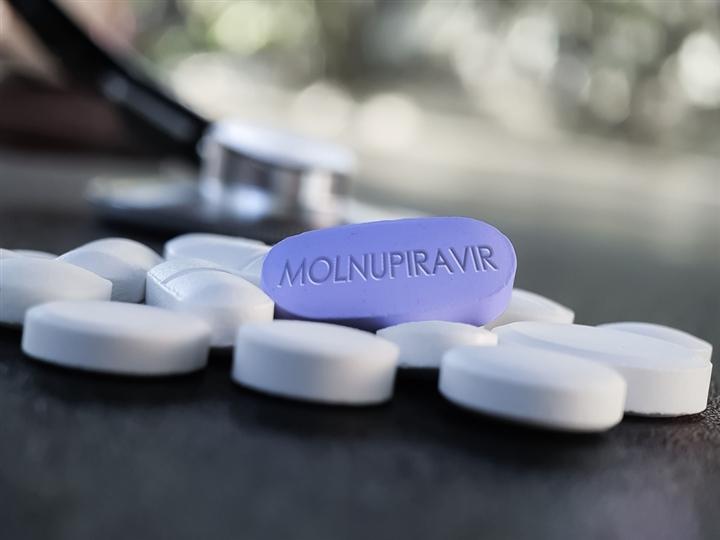 Sẵn sàng thí điểm sử dụng thuốc Molnupiravir điều trị F0 tại nhà có kiểm soát