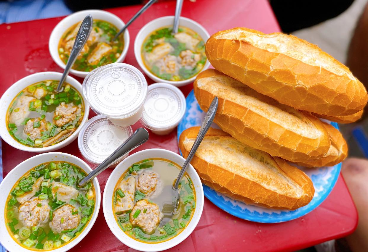 Top 5 quán bánh mì xíu mại ngon nức tiếng tại Đà Lạt