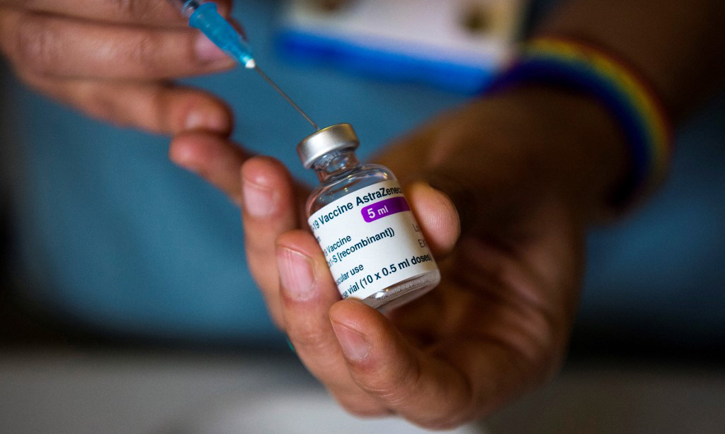 Thêm 1,2 triệu liều vaccine AstraZeneca về đến Việt Nam