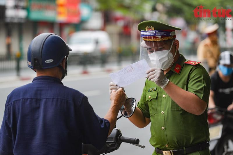 6 nhóm đối tượng được cấp giấy đi đường tại Hà Nội từ ngày 6/9.