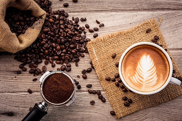 Giá cà phê robusta hôm nay tăng mạnh, thiết lập đỉnh mới trong 4 năm