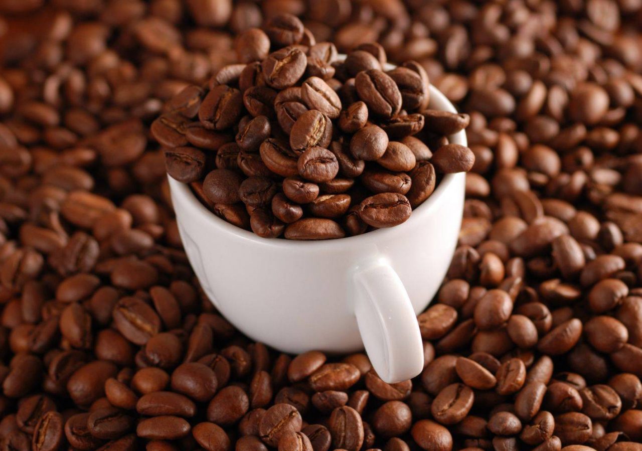 Giá cà phê hôm nay 16/4: Cà phê Robusta & Arabica tiếp đà giảm 
