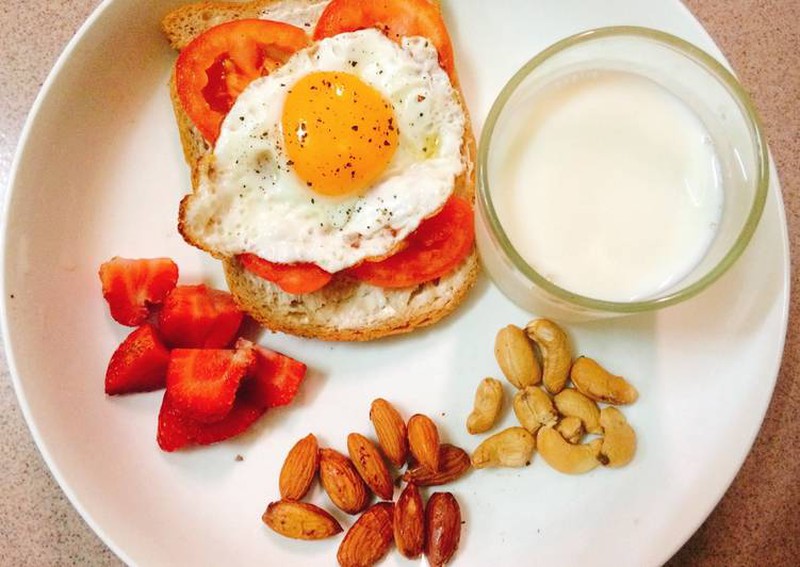 Lơ là bữa sáng là một trong những sai lầm của nhiều người khi giảm cân
